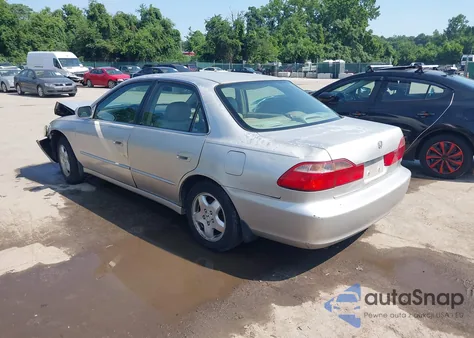 1998 Honda Accord Ex V6 z USA, uszkodzony, nr VIN 1HGCG1656WA024972